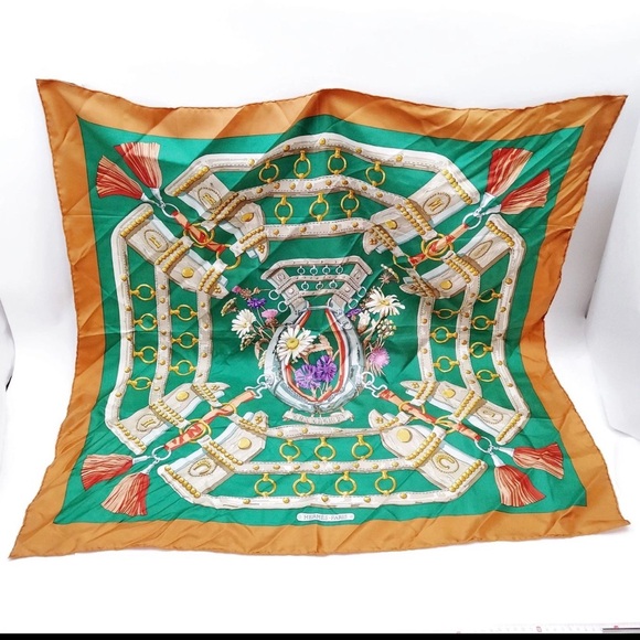 Hermès silk scarf is the 